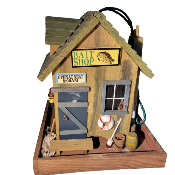 Bird Feeder - Wooden, Bait Shop - Picture 2 of 10